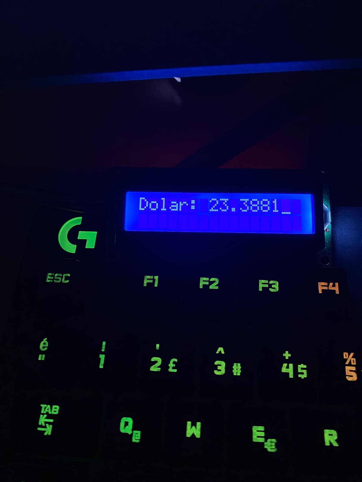 WiFi-connected Dollar to Turkish Lira to the LCD Screen